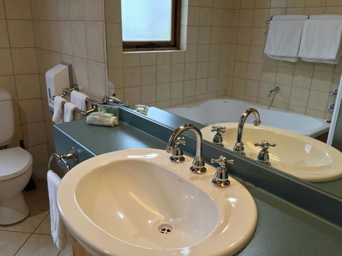 Coonawarra Place Motor Inn - Accommodation Yamba 44
