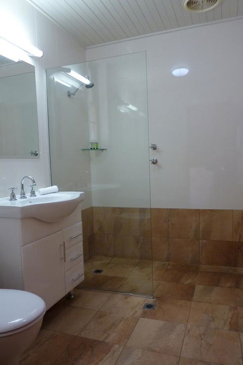 Coonawarra Place Motor Inn - Accommodation Yamba 13