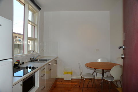 Glenelg Holiday Apartments-Ellis - Accommodation Yamba 4