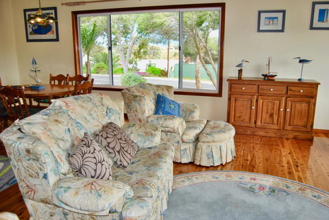 Annie\'s Balquhidder Cottage - Accommodation Yamba 9