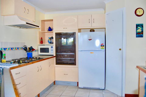 Annie\'s Balquhidder Cottage - Accommodation Yamba 5