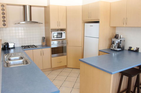 The Lighthouse - Beachfront Accommodation - Accommodation Yamba 7