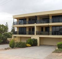 The Lighthouse - Beachfront Accommodation - Accommodation Yamba