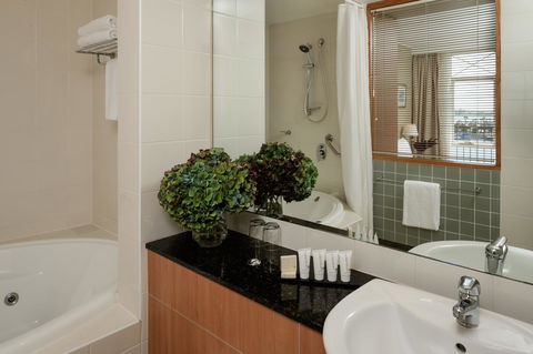 Rydges Newcastle - Accommodation Yamba 15