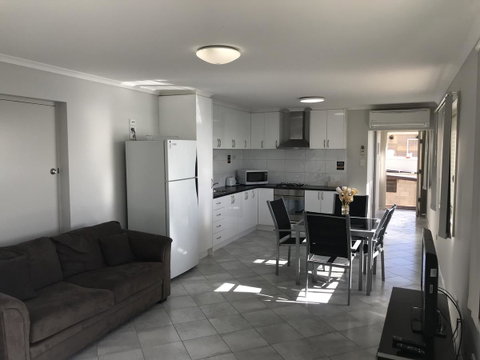 Beachside & Jetty View Apartment 6 - Captain\'s Apt - Accommodation Yamba 17