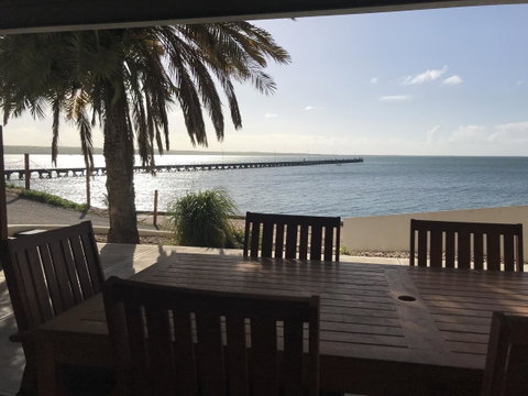 Beachside & Jetty View Apartment 6 - Captain\'s Apt - Accommodation Yamba 0