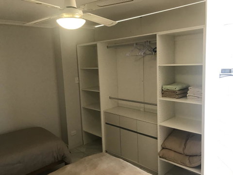 Beachside & Jetty View Apartment 6 - Captain\'s Apt - Accommodation Yamba 3
