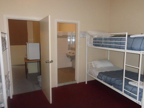 Adelaide Backpackers And Travellers Inn - Accommodation Yamba 4