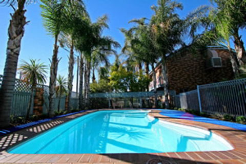 Cattlemans Country Motor Inn & Serviced Apartments - Accommodation Yamba 0