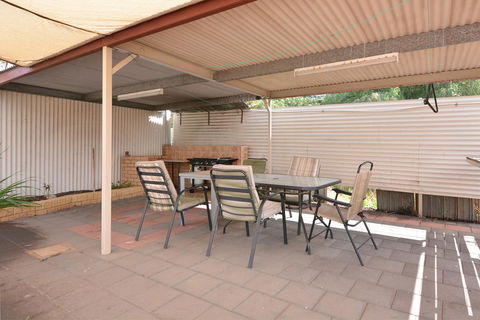 Motel Poinsettia - Accommodation Yamba 12