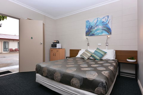Motel Poinsettia - Accommodation Yamba 25
