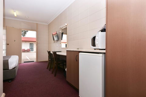 Motel Poinsettia - Accommodation Yamba 27