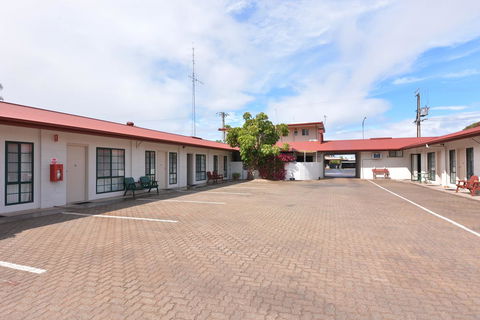 Motel Poinsettia - Accommodation Yamba 7