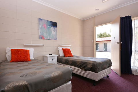 Motel Poinsettia - Accommodation Yamba 30