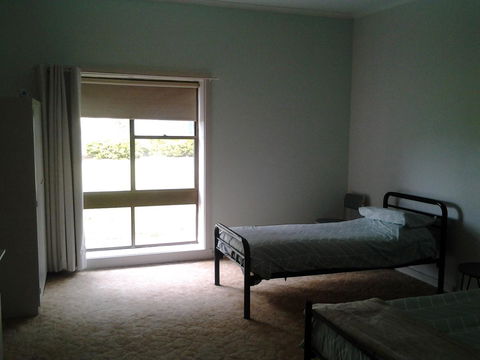 Hilltop Escape - Accommodation Yamba 4