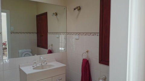 Hilltop Escape - Accommodation Yamba 20