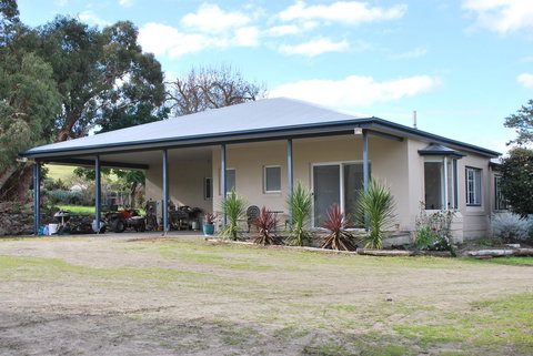 Back Valley Farmstay Bed And Breakfast - Accommodation Yamba 1