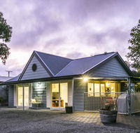 One Tree Bed and Breakfast - Accommodation Yamba