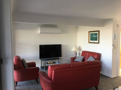 Arena Blanca Holiday Home - Accommodation Yamba 7