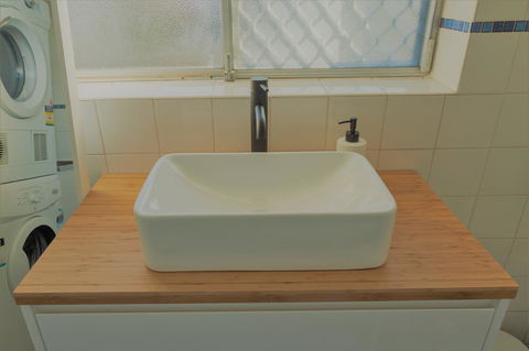 Henley Beach South, Amazing Views, Huge Private Balcony! - Accommodation Yamba 17