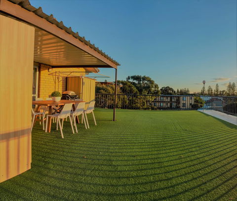 Henley Beach South, Amazing Views, Huge Private Balcony! - Accommodation Yamba 20