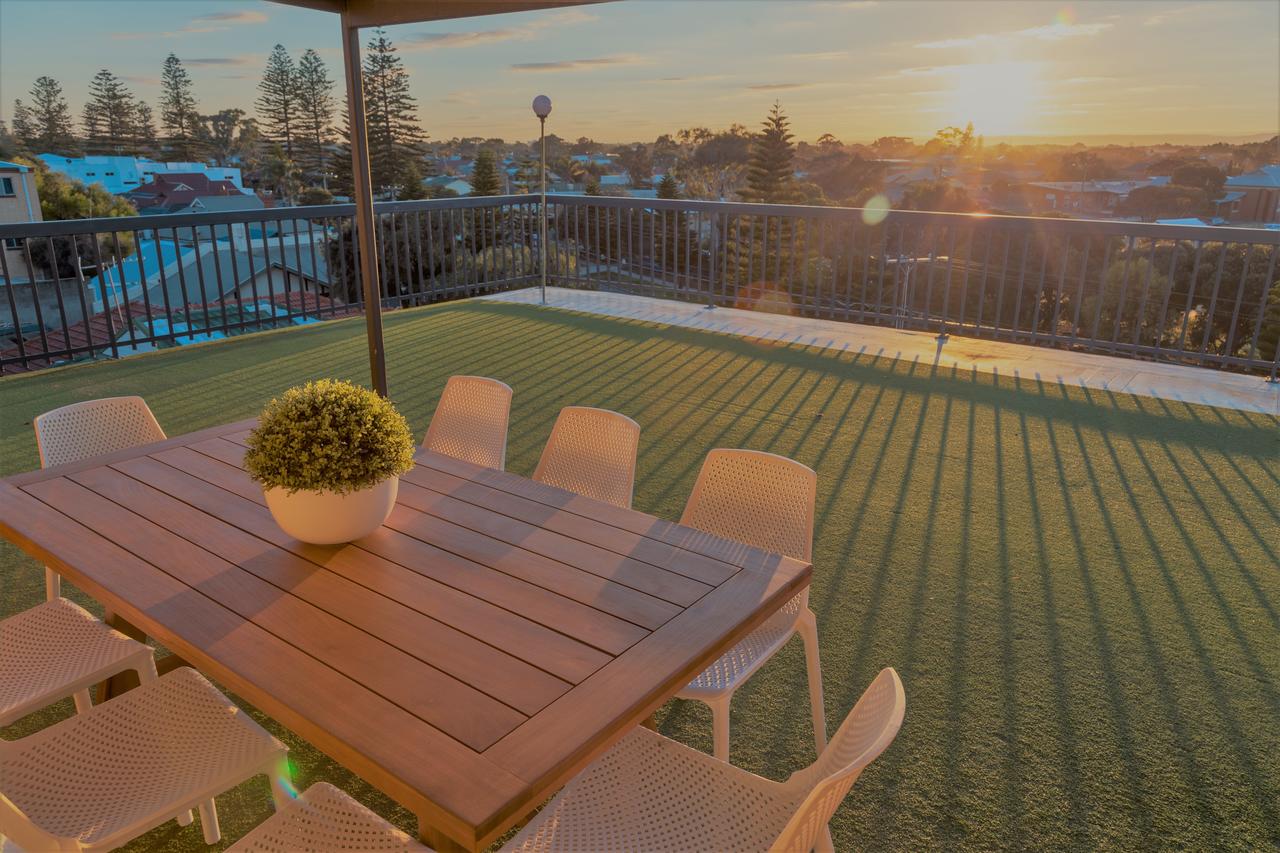 Henley Beach South SA Accommodation Yamba