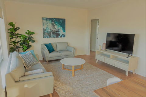 Henley Beach South, Amazing Views, Huge Private Balcony! - Accommodation Yamba 14