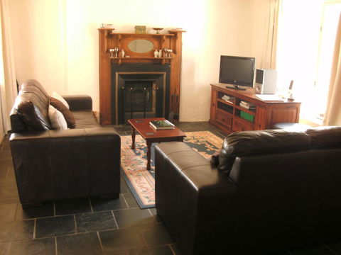 Peppermint Farm Cottage - Accommodation Yamba 1