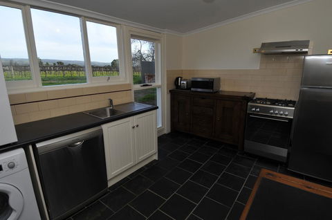 Peppermint Farm Cottage - Accommodation Yamba 6