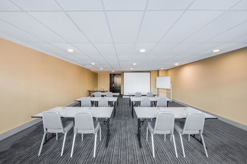 Adina Apartment Hotel Wollongong - Accommodation Yamba 35