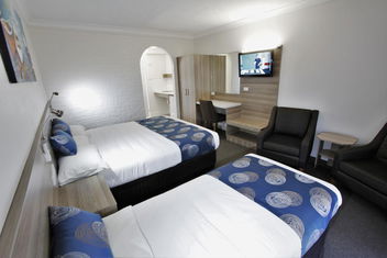 Aston Motel Yamba with Accommodation Yamba