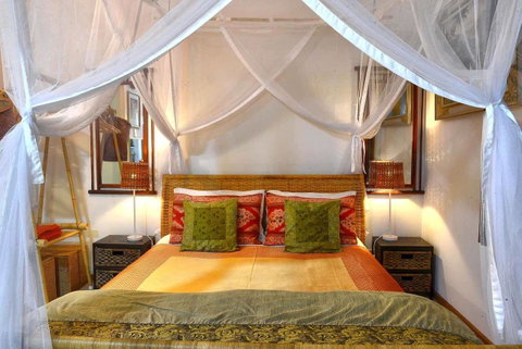 The Lotus Eater - Accommodation Yamba 22