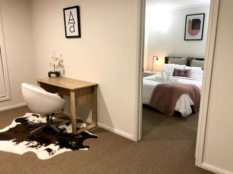 MODERN SPACIOUS 3 BR HOME - NEAR BEACH & AIRPORT - Accommodation Yamba 5