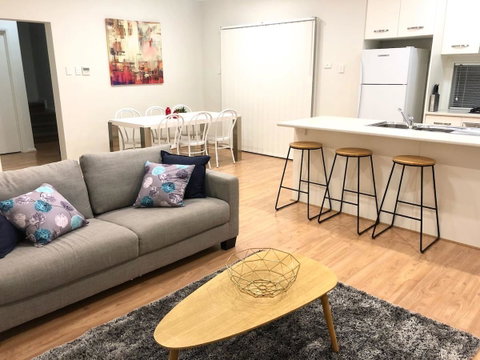 MODERN SPACIOUS 3 BR HOME - NEAR BEACH & AIRPORT - Accommodation Yamba 8