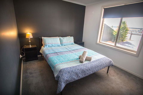 Waterfront On Jefferson, At Wellington Marina, SA - Accommodation Yamba 13