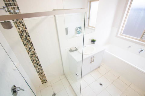 Waterfront On Jefferson, At Wellington Marina, SA - Accommodation Yamba 17