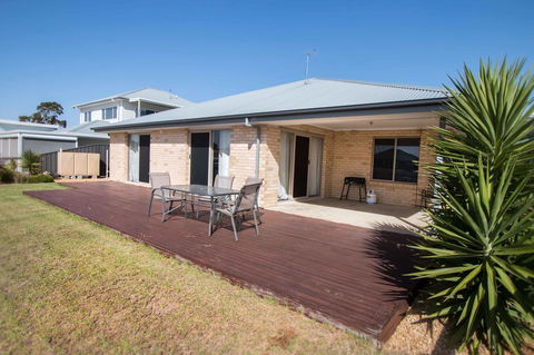 Waterfront On Jefferson, At Wellington Marina, SA - Accommodation Yamba 20