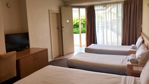 Haven Marina Motel - Accommodation Yamba 2
