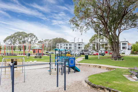 Yaran Suites - Accommodation Yamba 2