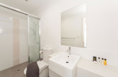Yaran Suites - Accommodation Yamba 33