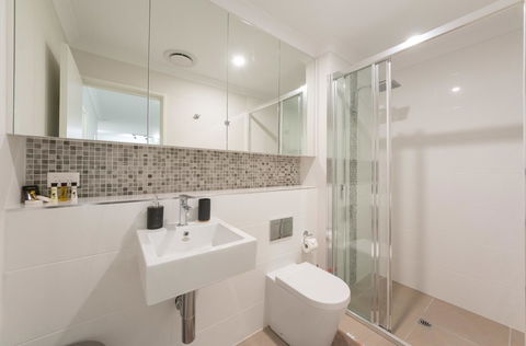 Yaran Suites - Accommodation Yamba 22