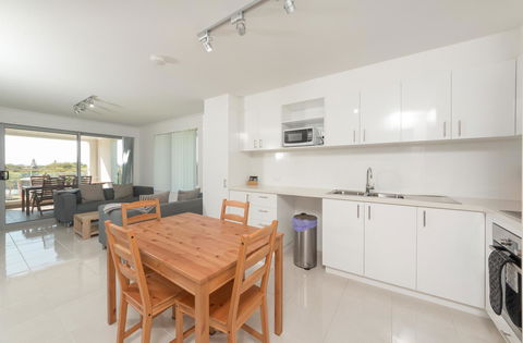 Yaran Suites - Accommodation Yamba 42