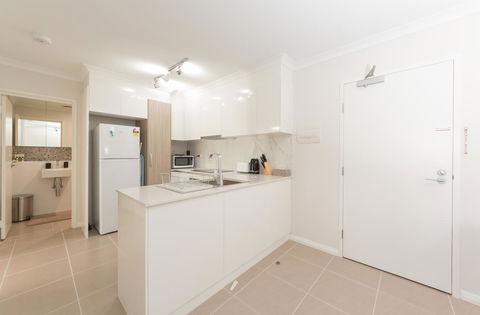 Yaran Suites - Accommodation Yamba 28