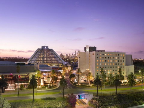 Crown Promenade Perth - Accommodation Yamba 6