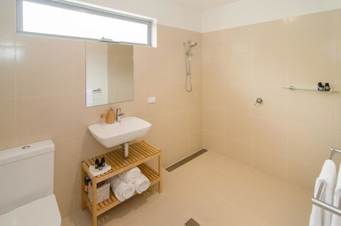 Margaret River Beach Studios - Accommodation Yamba 3