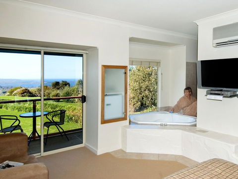 Chimes Spa Retreat - Accommodation Yamba 38