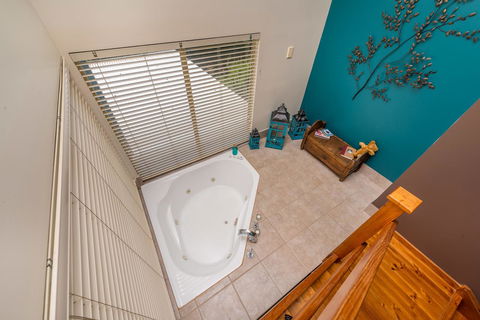 Chimes Spa Retreat - Accommodation Yamba 11