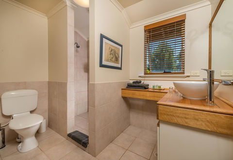 Chimes Spa Retreat - Accommodation Yamba 18