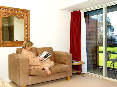 Chimes Spa Retreat - Accommodation Yamba 37