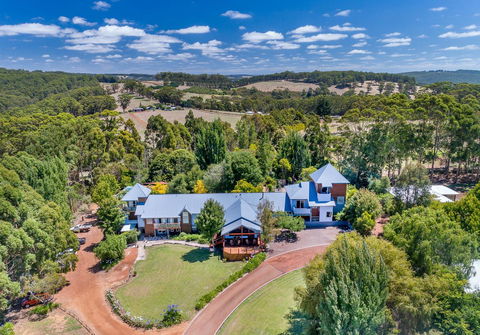 Chimes Spa Retreat - Accommodation Yamba 3
